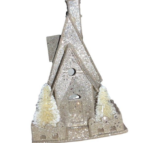 Christmas Village Lighted Cardboard House Battery Operated - Picture 2 of 11